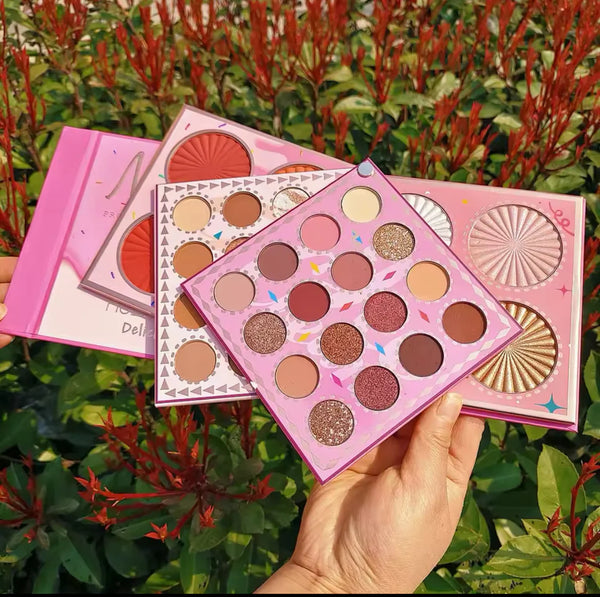 Huda moji multi purpose makeup pallete 3 in 1